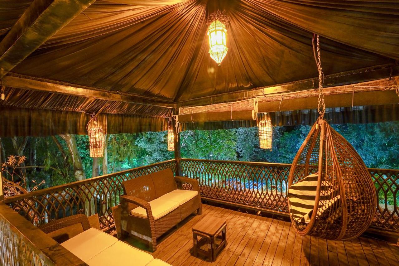 Azalea Villa Panchgani Buitenkant foto