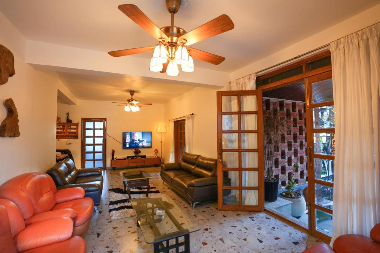 Azalea Villa Panchgani Buitenkant foto